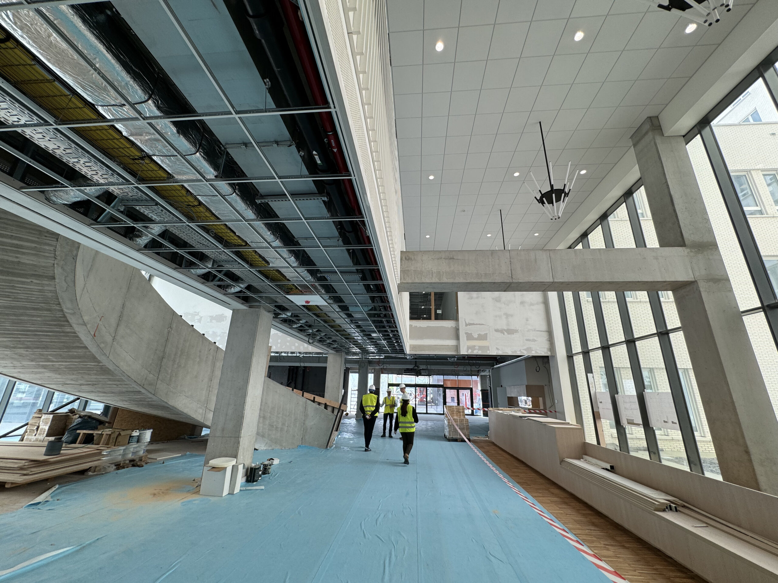Vue sur le hall d'accueil